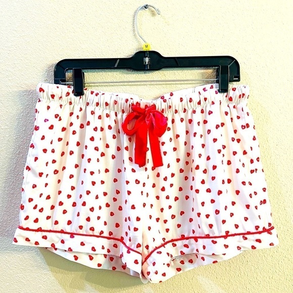 Serenedelicacy Satin Pajama Top & Shorts Set Sz L Valentine’s Day Red Hearts - Picture 3 of 9